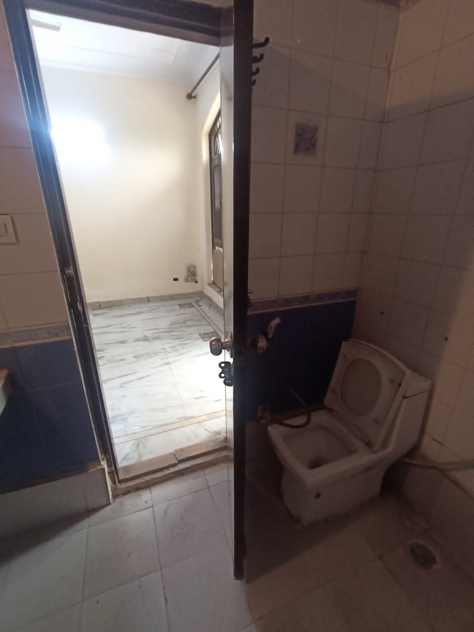 2 BHK Independent House For Rent in RWA Apartments Sector 50