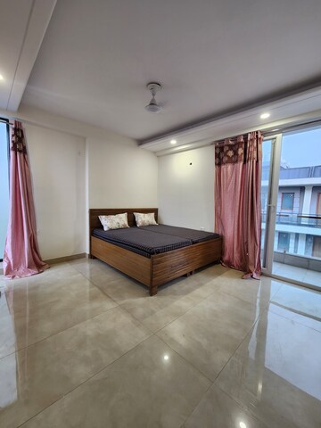 Furnished Amenities in 1 BHK Builder Floor at Chattarpur – for Rent