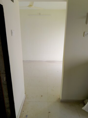 Room in 1 BHK Apartment at Marvel Heights, Vasai East – for Rent