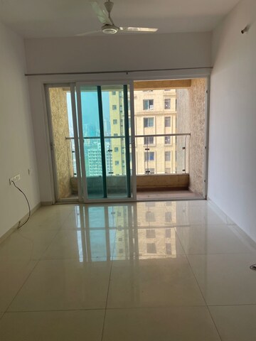 Room in 2 BHK Apartment at Rustomjee Urbania Athena, Majiwada – for Sale