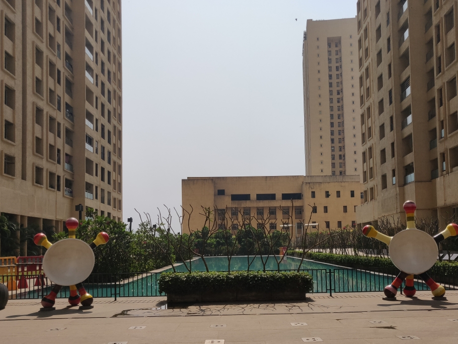 2 BHK + Pooja Room Apartment For Sale in Rustomjee Urbania Athena