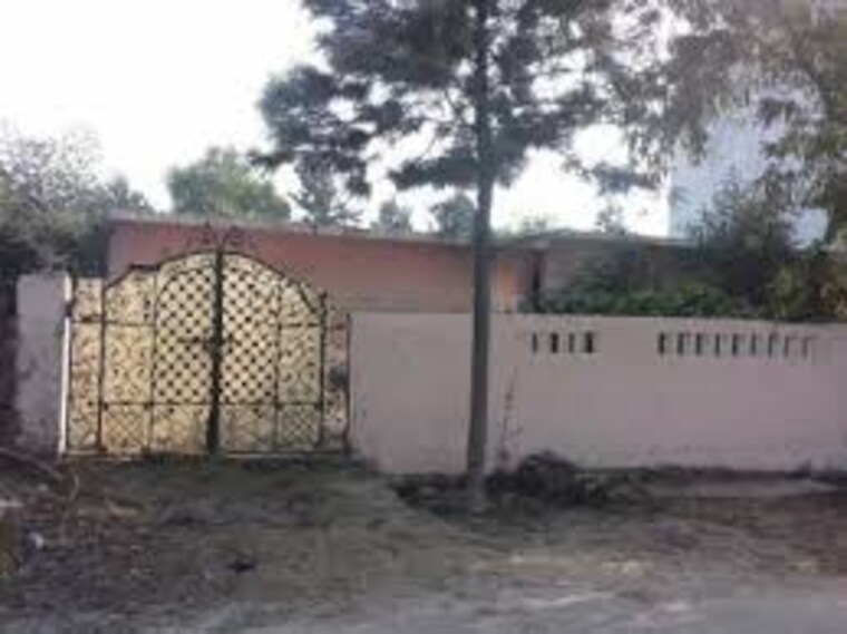 Exterior View, alpha 1 greater noida  280 Sq.Mt. Plot In Alpha 1 Greater Noida Greater Noida 8834425