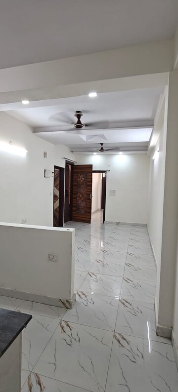 Furnished Amenities in 2 BHK Builder Floor at Vasundhara Sector 3 – for Rent