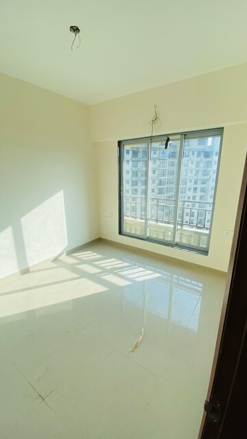 Room in 1 BHK Apartment at Vihang Golden Hills, Owale – for Rent