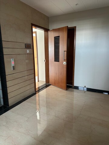 Room in 3 BHK Apartment at Shalini Sky, Shivajinagar – for Rent