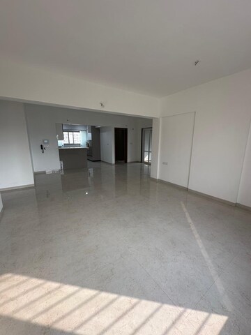 Room in 3 BHK Apartment at Shalini Sky, Shivajinagar – for Rent