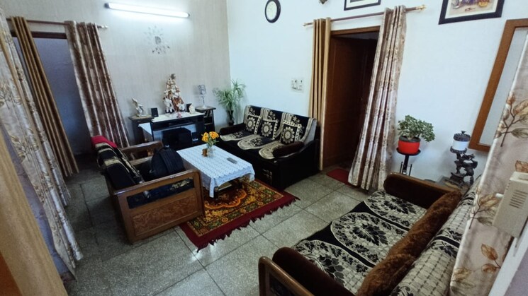 Living Room, patel nagar 3 Bedroom 196 Sq.Yd. Villa In Patel Nagar Dehradun 8834468