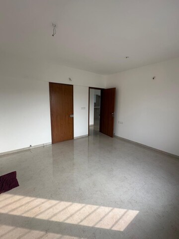 Room in 3 BHK Apartment at Shalini Sky, Shivajinagar – for Rent
