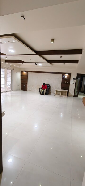 Master Bedroom in 3 BHK Apartment at Bhosale Mystiqa, Shivajinagar – for Rent