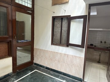 Kitchen in 1 RK Independent House at RWA Apartments Sector 27, Sector 27 – for Rent