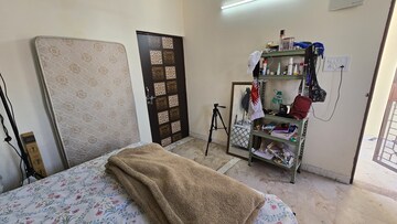 Living Room in 1 RK Independent House at RWA Apartments Sector 27, Sector 27 – for Rent