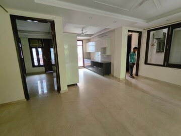 Room in 3 BHK Builder Floor at Relaxo Apartment, Sector 46 – for Rent