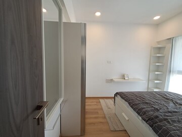 Bedroom in 2 BHK Apartment at Dev Leo Tower, Oshiwara – for Sale