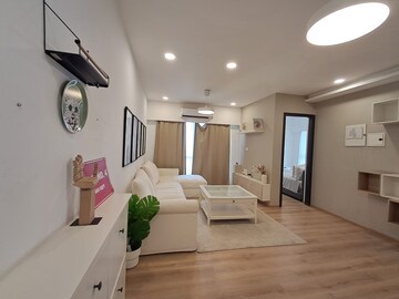 Team Area in 2 BHK Apartment at Dev Leo Tower, Oshiwara – for Sale