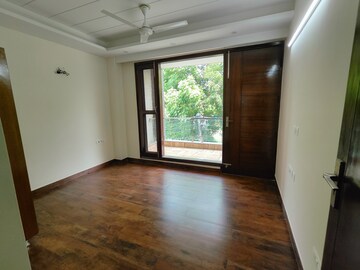 Room in 3 BHK Builder Floor at Relaxo Apartment, Sector 46 – for Rent