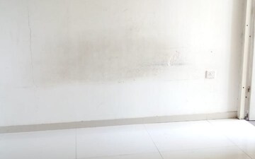 Room in 2 BHK Apartment at Essen Aishwaryam Comfort Phase-I, Akurdi – for Rent
