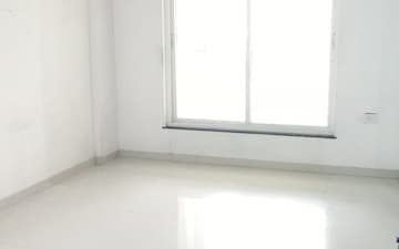 Room in 2 BHK Apartment at Essen Aishwaryam Comfort Phase-I, Akurdi – for Rent