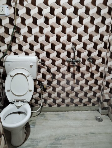 Bathroom in 1.5 BHK Independent House at RWA Apartments Sector 19, Sector 19 – for Rent