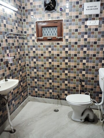 Bathroom in 1.5 BHK Independent House at RWA Apartments Sector 19, Sector 19 – for Rent