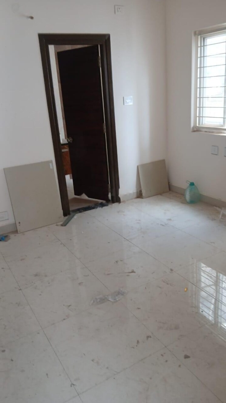 Room, smr-vinay-iconia-hyderabad 2.5 Bedroom 1611 Sq.Ft. Apartment In Kondapur Hyderabad 8834524
