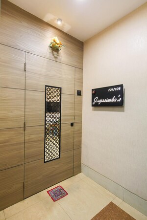 Furnished Amenities in 3.5 BHK Apartment at Nahar Callalily Apartment, Chandivali – for Sale