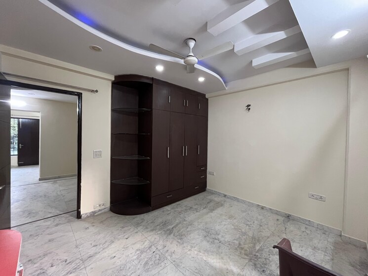 Room, housing-board-colony-sector-51 3 Bedroom 2200 Sq.Ft. Builder Floor In Sector 51 Gurgaon 8834598