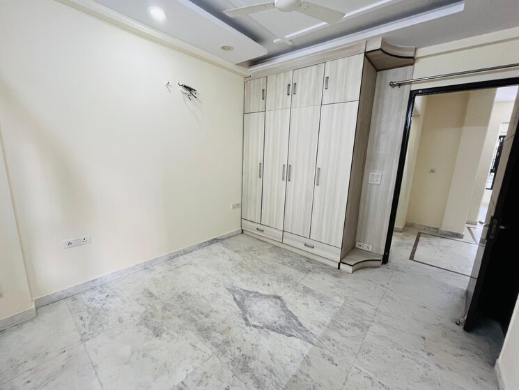 Room, housing-board-colony-sector-51 3 Bedroom 2200 Sq.Ft. Builder Floor In Sector 51 Gurgaon 8834598