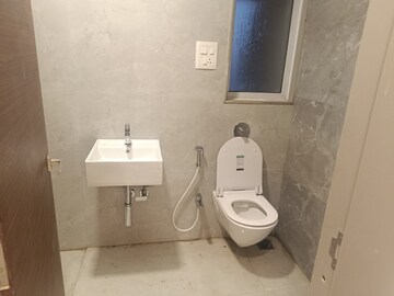 Bathroom in  Pg at Malad West – for Rent