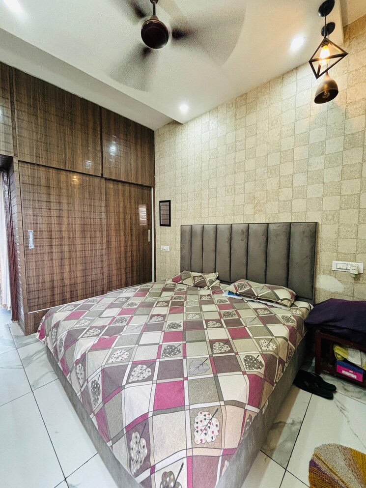 Bedroom, lake-view-complex 3 Bedroom 1100 Sq.Ft. Builder Floor In Dhakoli Zirakpur 8834607