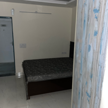 Bathroom in 1 RK Apartment at Emaar Emerald Floors Premier, Sector 65 – for Rent