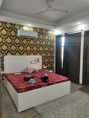 Bedroom in 3 BHK Builder Floor at SS Mayfield Gardens, Sector 51 – for Rent