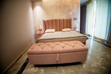 Bedroom in 4 BHK Villa at Ghitorni – for Sale
