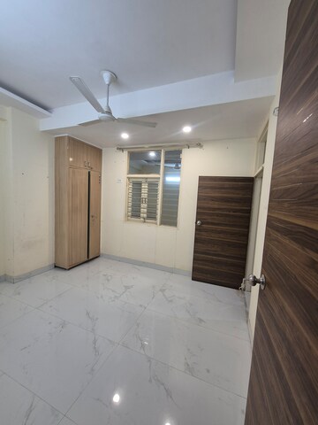 Bedroom in 2.5 BHK Builder Floor at Palm Residency Chhatarpur, Chattarpur – for Rent