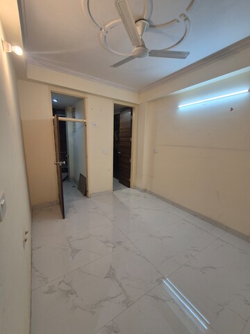 Furnished Amenities in 2.5 BHK Builder Floor at Palm Residency Chhatarpur, Chattarpur – for Rent