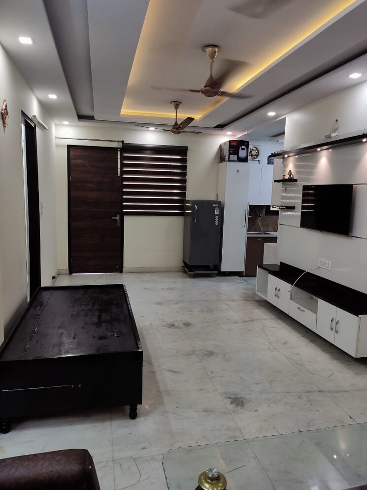 Kitchen, rajouri garden 2 Bedroom 180 Sq.Yd. Builder Floor In Rajouri Garden Delhi 8834832