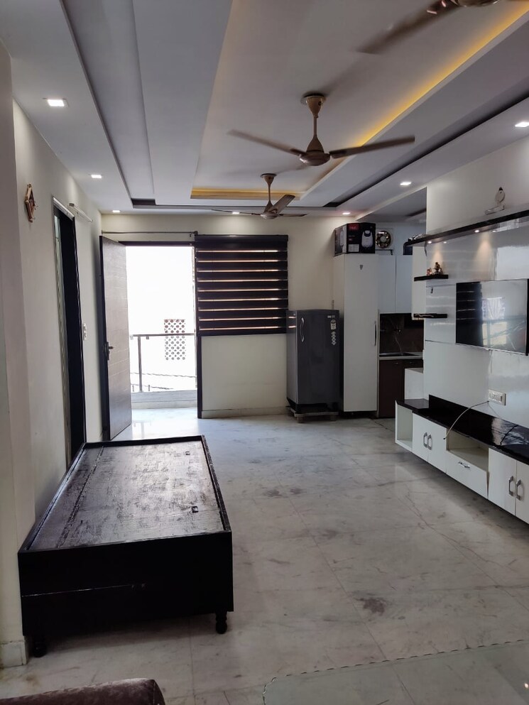 Kitchen, rajouri garden 2 Bedroom 180 Sq.Yd. Builder Floor In Rajouri Garden Delhi 8834832