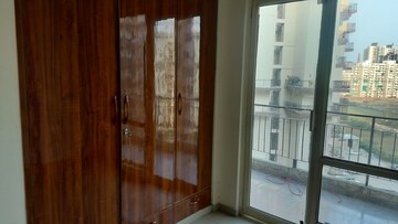 2 BHK Apartment For Rent in ROF Aalayas, Sector 102