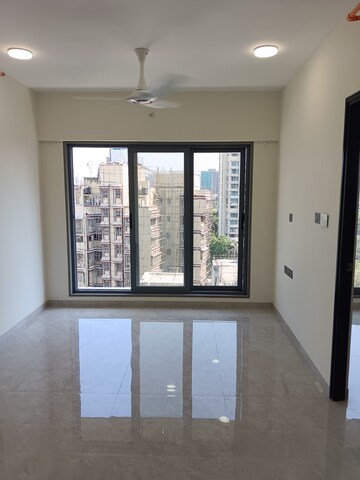 Room in 2 BHK Apartment at Rishab Jay Sarang, Malad East – for Rent