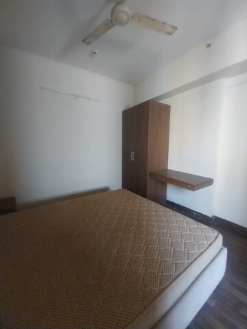 Room in Studio Apartment at Paras Tierea, Sector 137 – for Rent