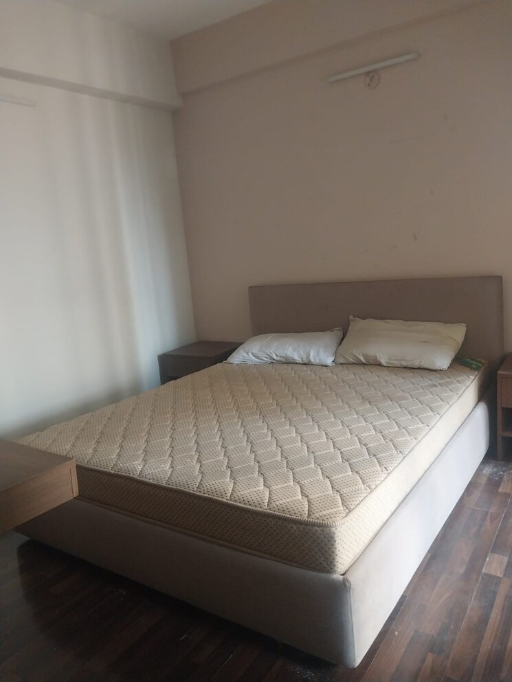 Bedroom, paras-tierea Studio 495 Sq.Ft. Apartment In Sector 137 Noida 8834855