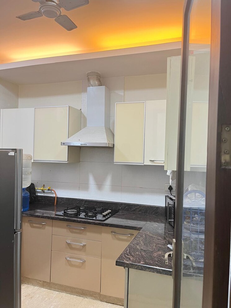 Kitchen, hauz khas 3 Bedroom 1800 Sq.Ft. Builder Floor In Hauz Khas Delhi 8834780