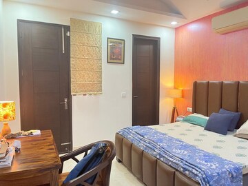 Bedroom in 3 BHK Builder Floor at Hauz Khas – for Rent