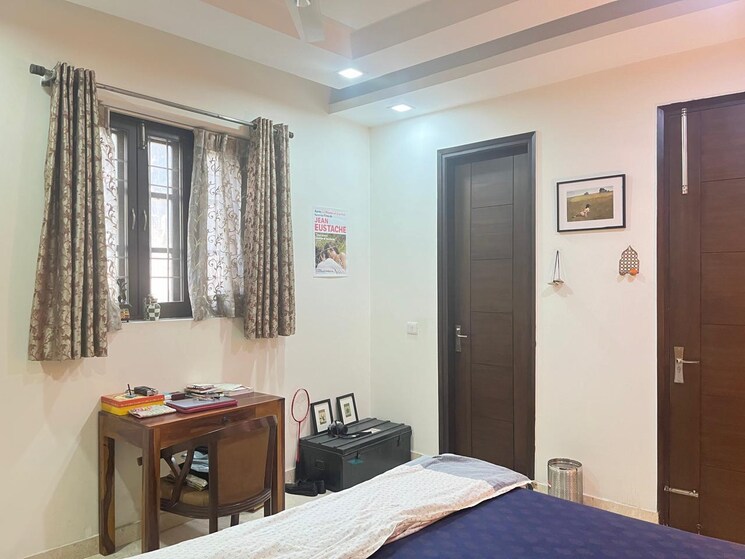 Bedroom, hauz khas 3 Bedroom 1800 Sq.Ft. Builder Floor In Hauz Khas Delhi 8834780