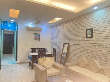 Team Area in 3 BHK Builder Floor at Hauz Khas – for Rent