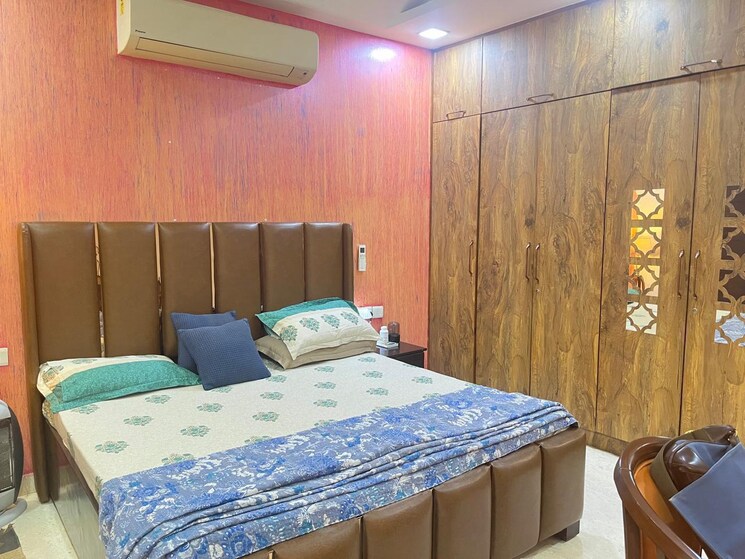 Bedroom, hauz khas 3 Bedroom 1800 Sq.Ft. Builder Floor In Hauz Khas Delhi 8834780