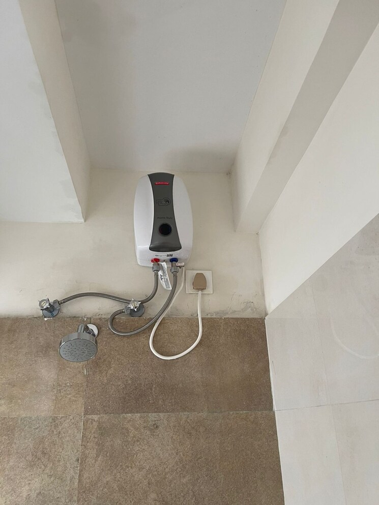 Bathroom, omkar-signet 1 Bedroom 388 Sq.Ft. Apartment In Malad East Mumbai 8834910