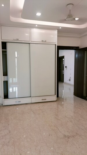 Building Lobby in 3 BHK Builder Floor at Pitampura – for Sale