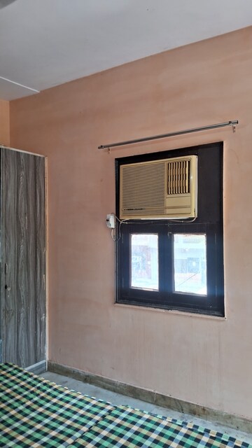 Room in 2 BHK Builder Floor at Tagore Garden – for Rent
