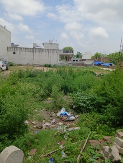 Plot For Sale in Lotus Parkk