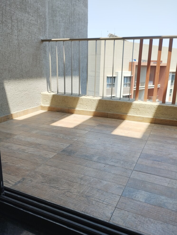 Balcony, shapoorji-pallonji-sensorium-auris 2 Bedroom 631 Sq.Ft. Apartment In Hinjewadi Pune 8834912